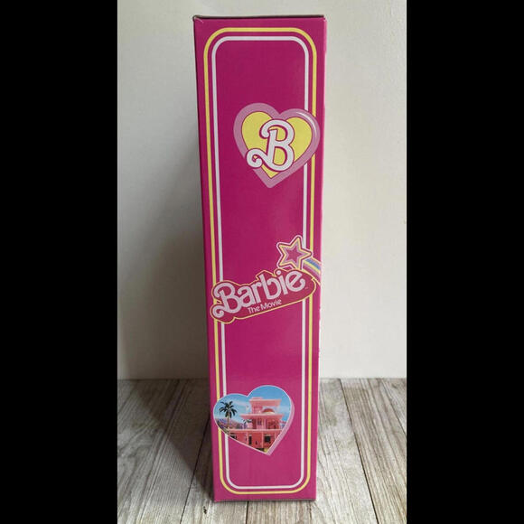 Barbie: The Movie Collectible Doll Margot Robbie as Barbie in Plaid Matching Set - Picture 8 of 9